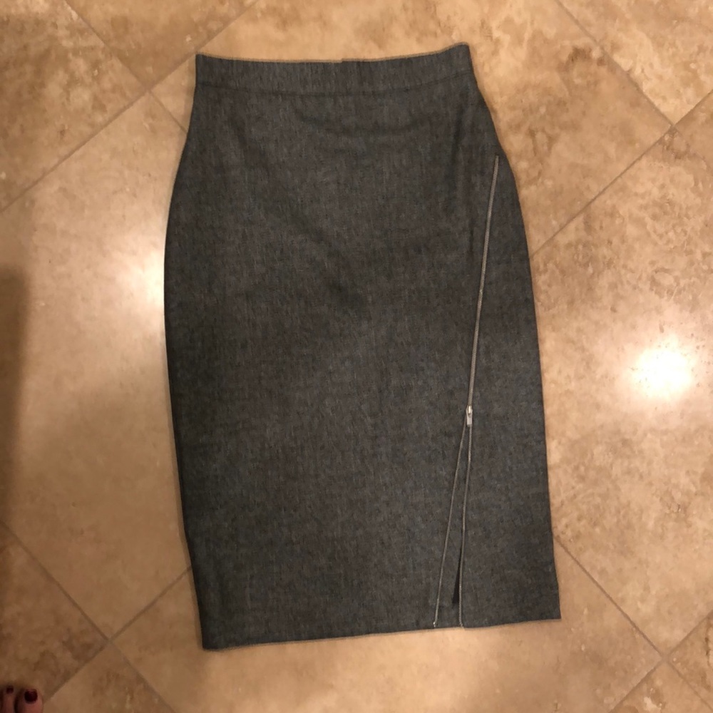 Sexy grey pencil skirt